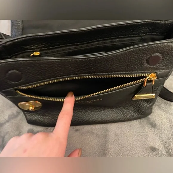 Marc Jacobs Magnetic Bag - Picture 8 of 14